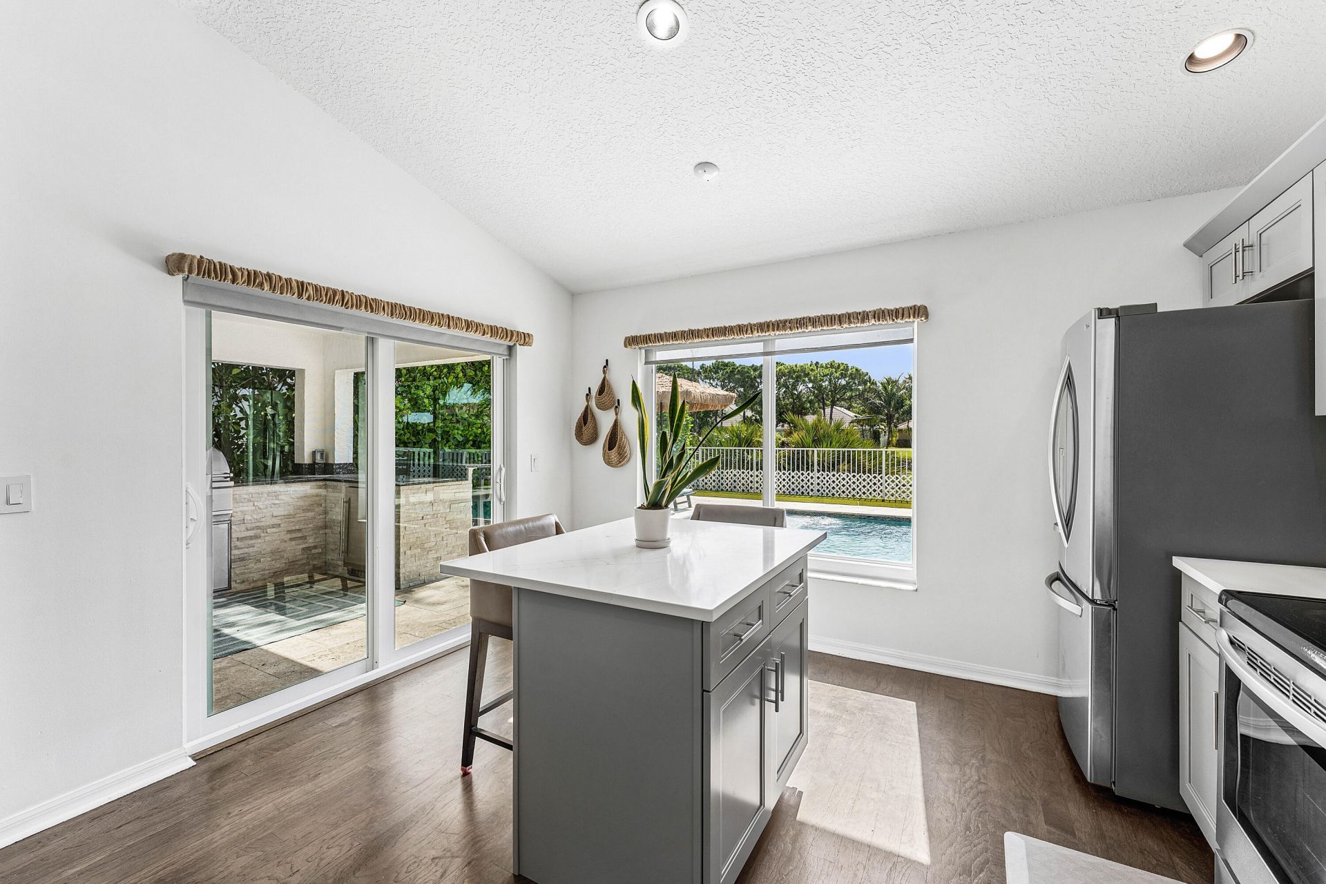583 Canoe Point, Delray Beach, FL 33444 Photo