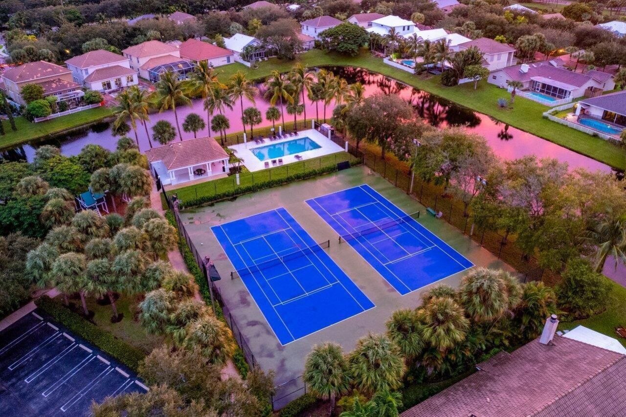 583 Canoe Point, Delray Beach, FL 33444 Photo