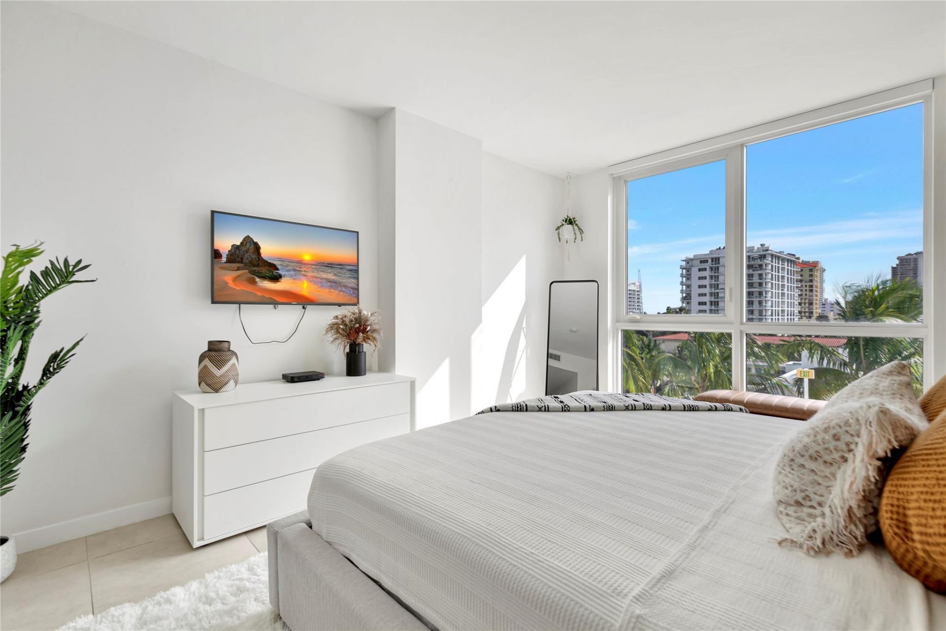 401 N Birch Road, Unit 504, Fort Lauderdale, FL 33304 Photo