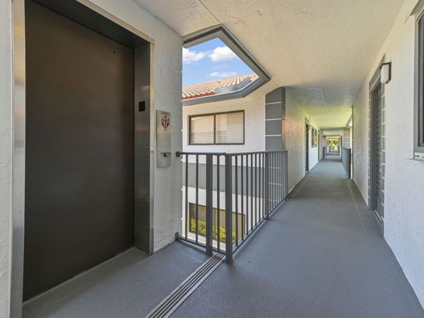 15234 Lakes Of Delray Boulevard, Unit 276, Delray Beach, FL 33484
