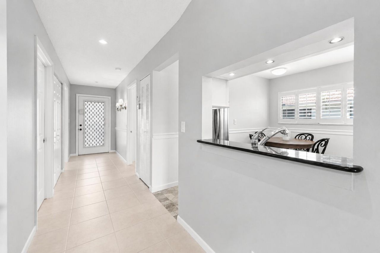 15234 Lakes Of Delray Boulevard, Unit 276, Delray Beach, FL 33484 Photo