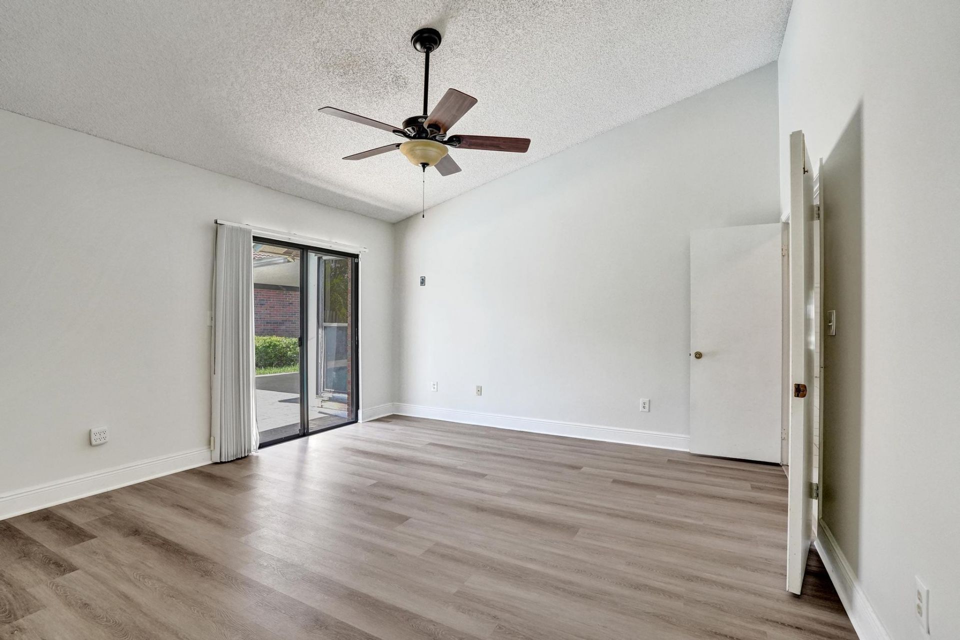 3375 W Point Drive, Cooper City, FL 33026 Photo