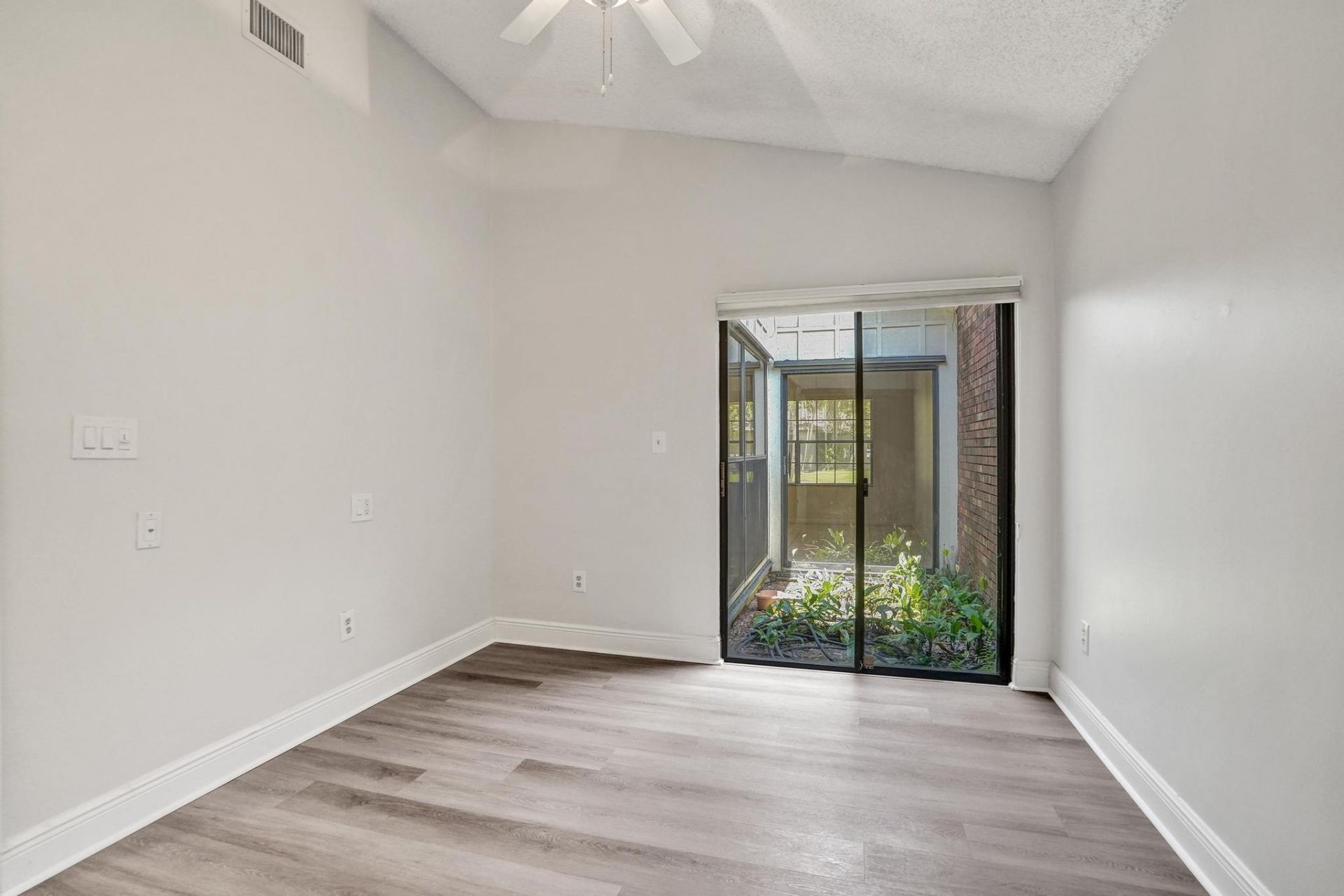 3375 W Point Drive, Cooper City, FL 33026 Photo