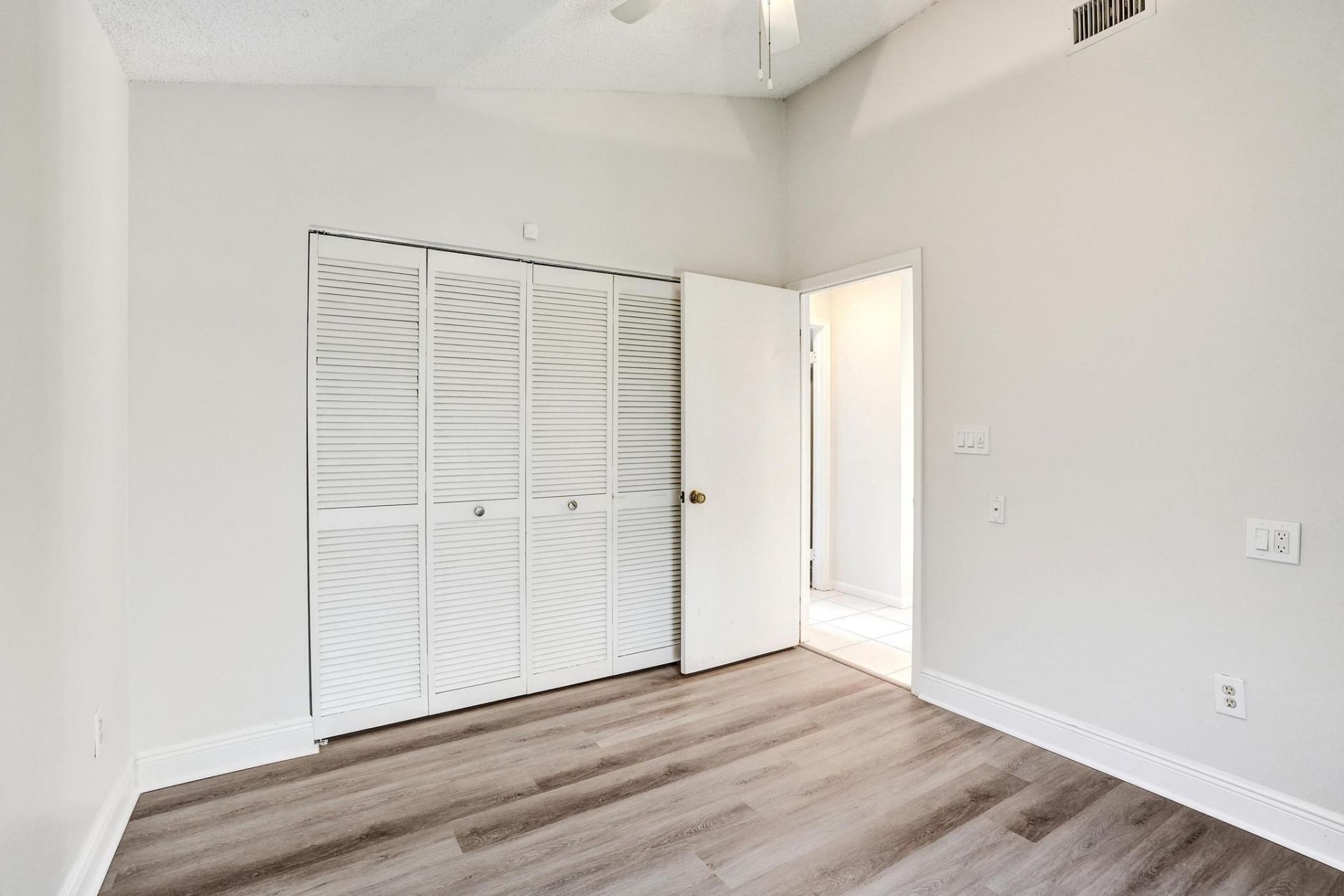 3375 W Point Drive, Cooper City, FL 33026 Photo