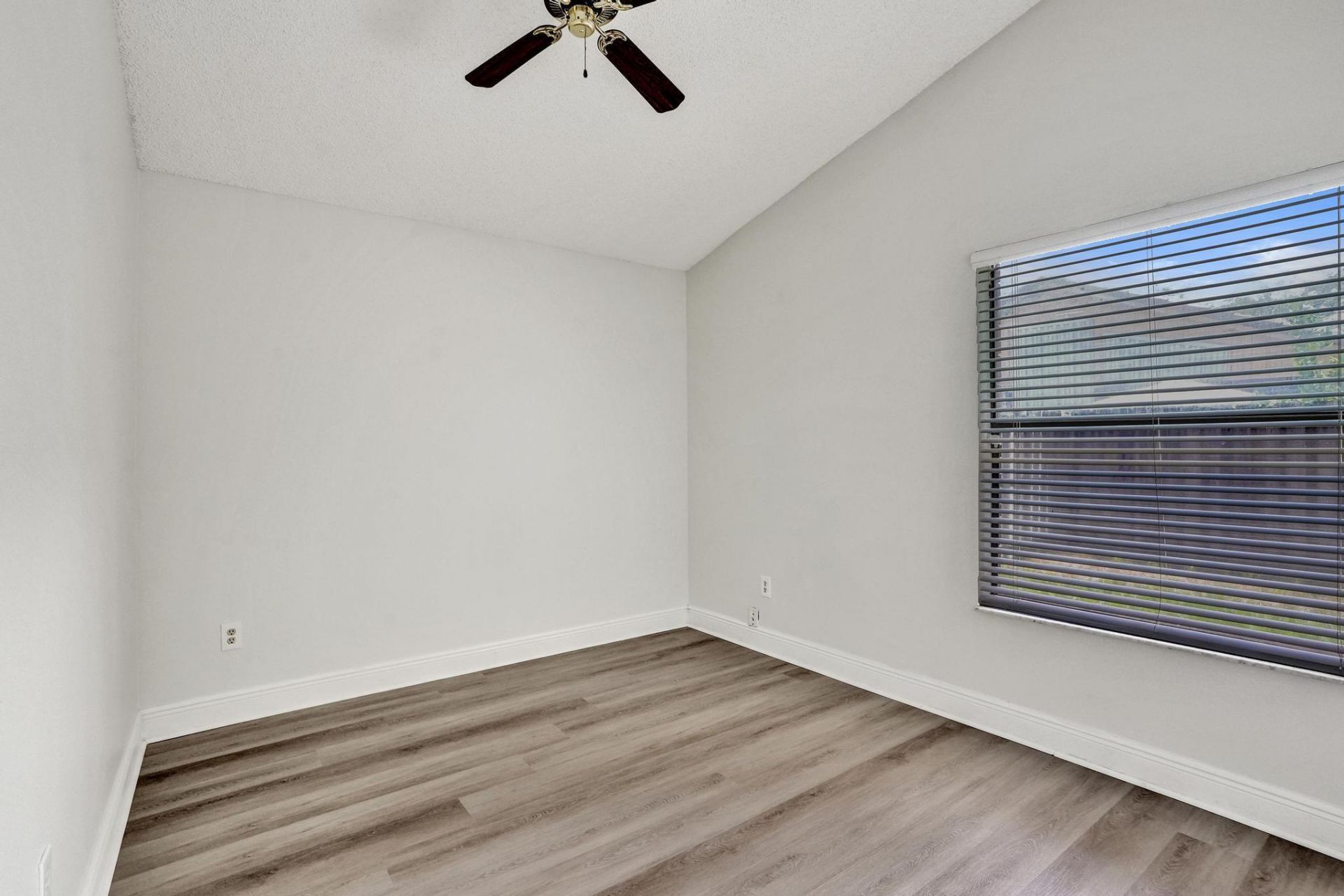 3375 W Point Drive, Cooper City, FL 33026 Photo