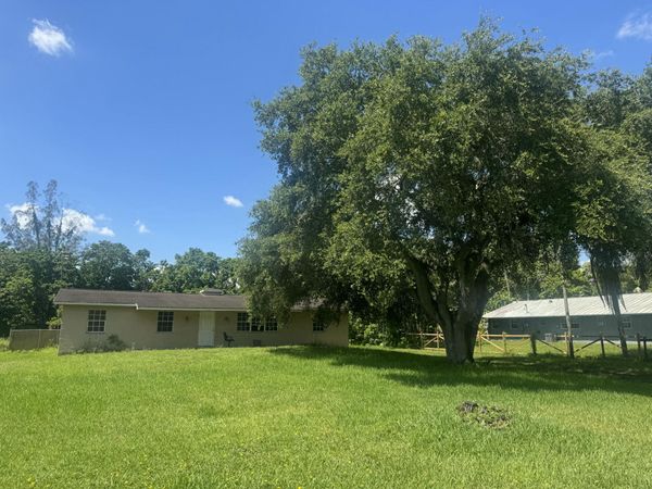 14242 SW 14th Street, Davie, FL 33325