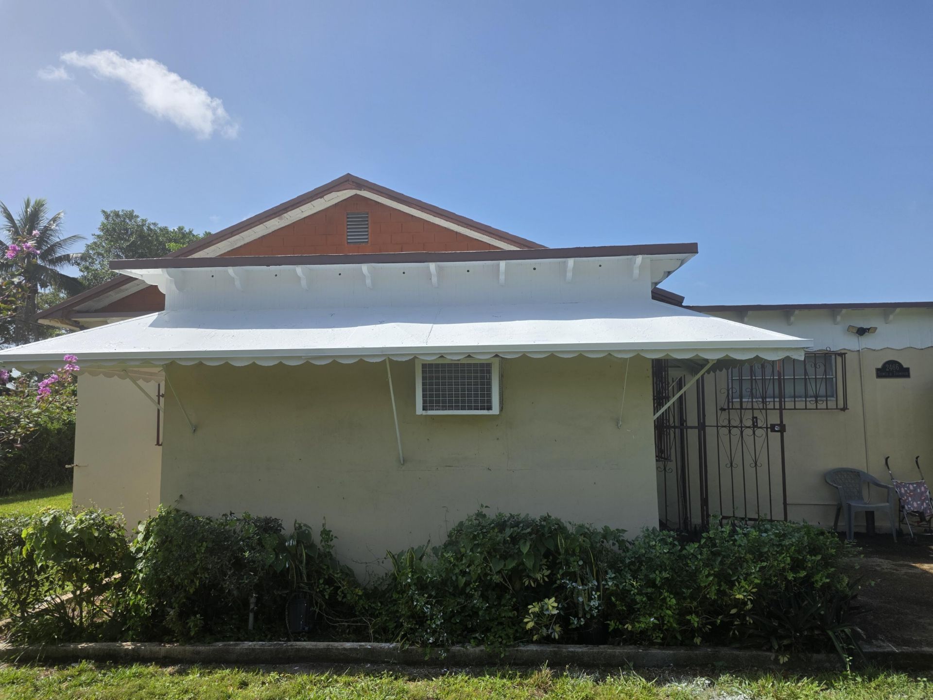 2466 NW 91st Street, Miami, FL 33147 Photo