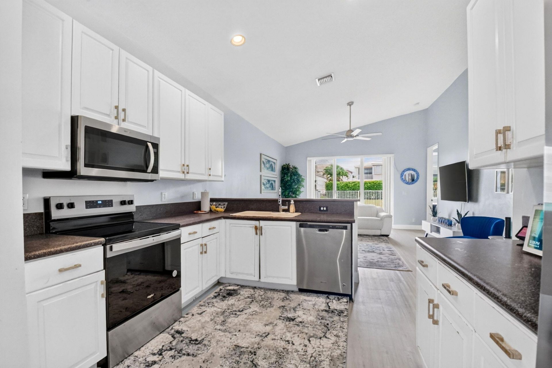 8049 Via Bolzano, Greenacres, FL 33467 Photo