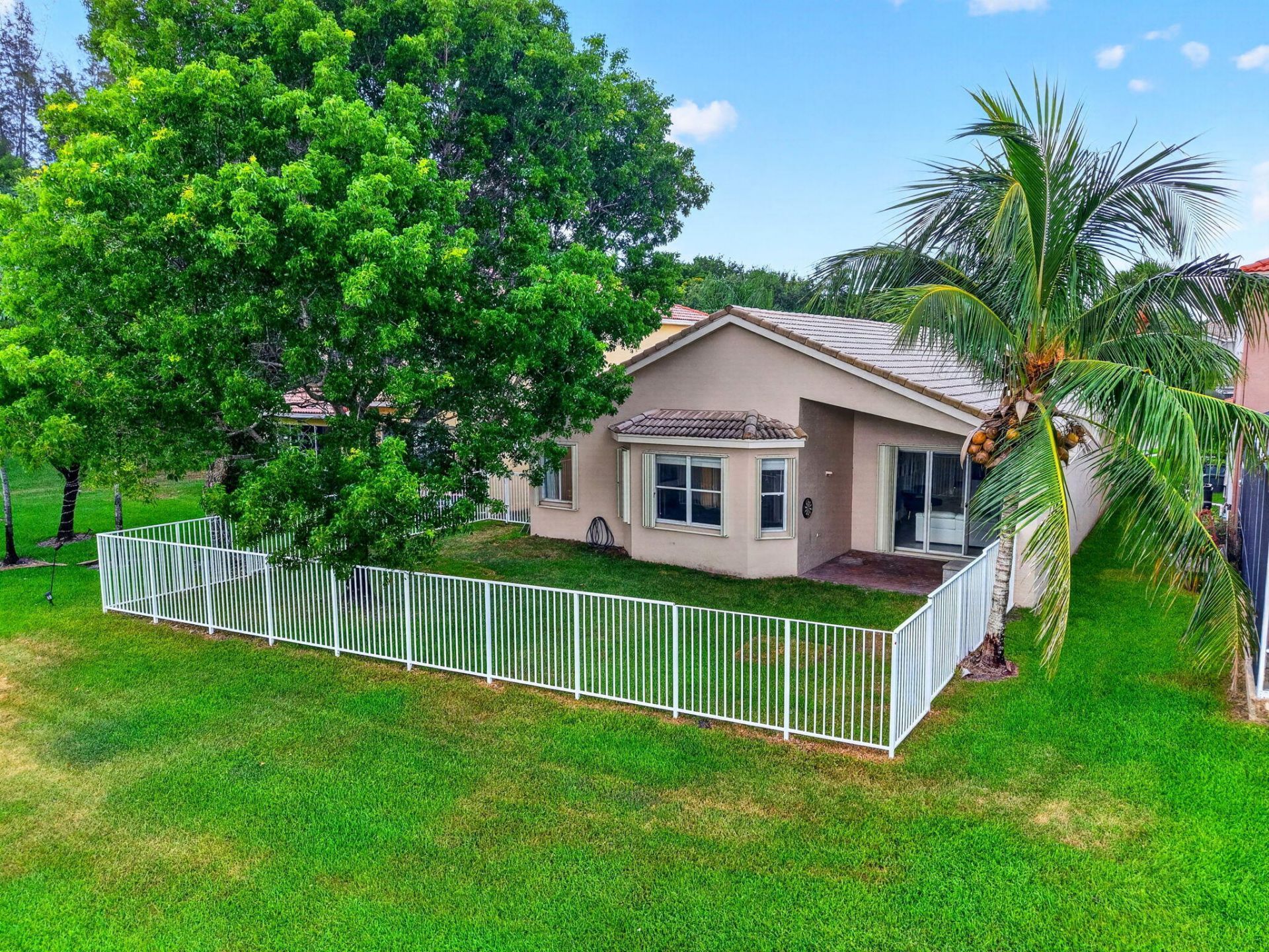 8049 Via Bolzano, Greenacres, FL 33467 Photo