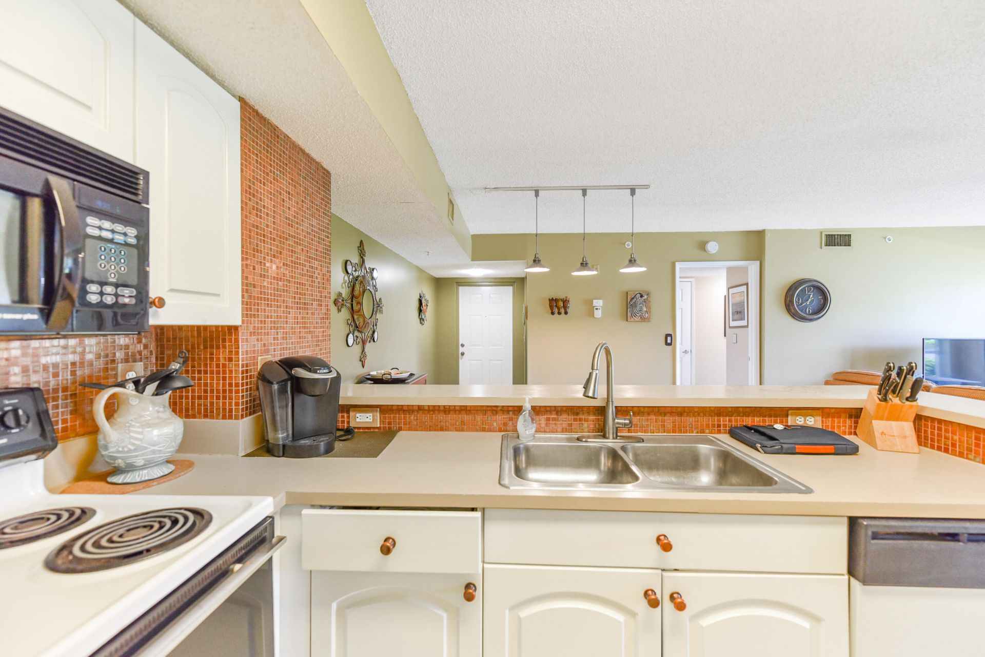 1590 S 42nd Circle, Unit 106, Vero Beach, FL 32967 Photo
