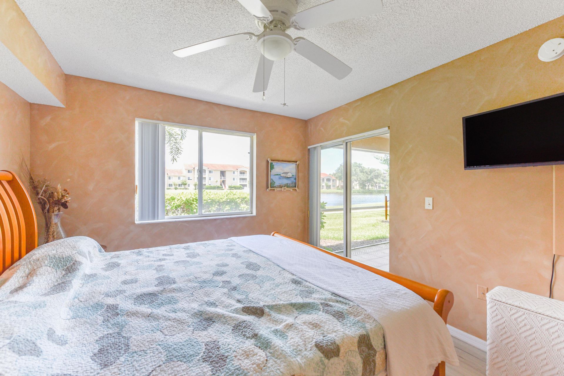 1590 S 42nd Circle, Unit 106, Vero Beach, FL 32967 Photo