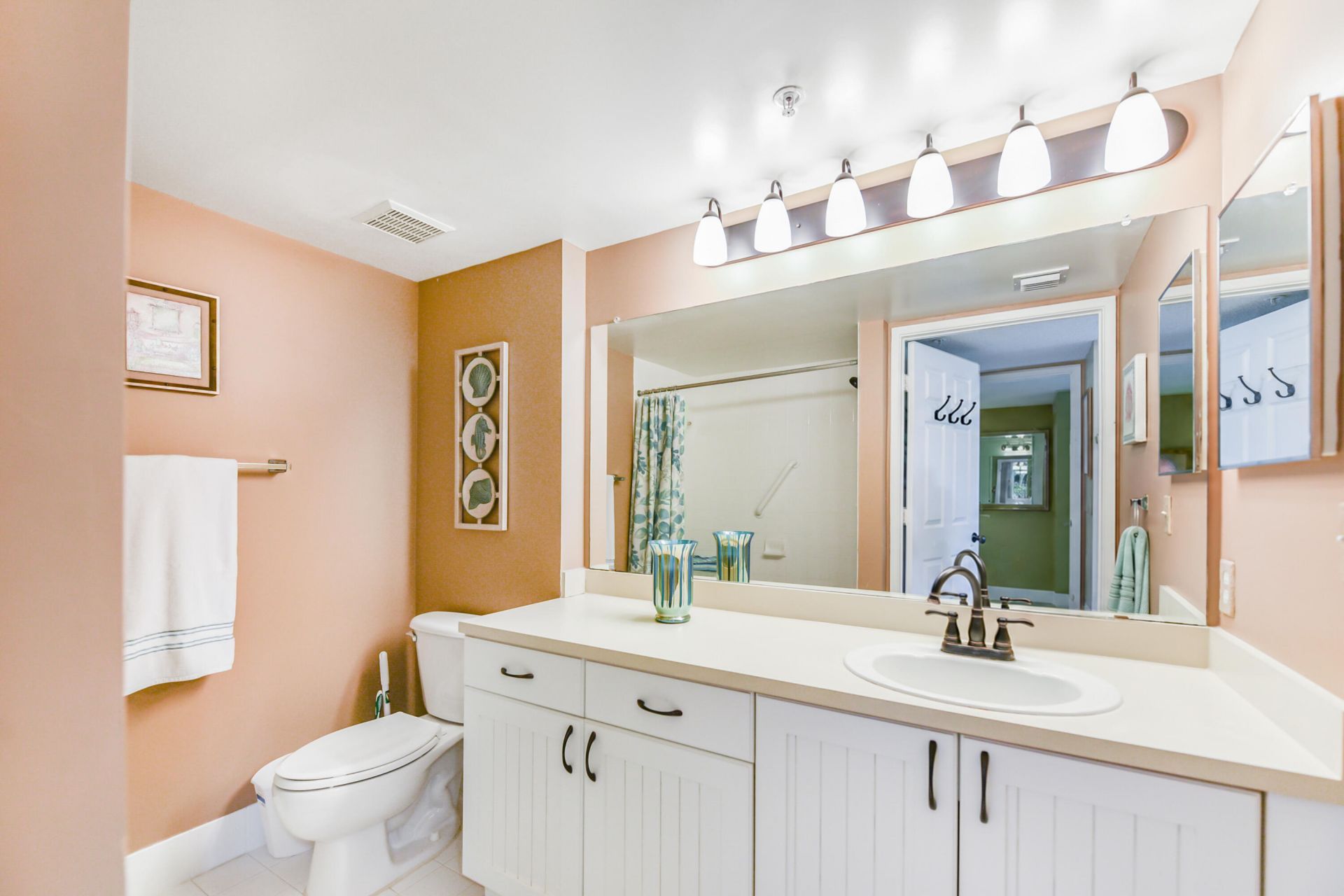 1590 S 42nd Circle, Unit 106, Vero Beach, FL 32967 Photo
