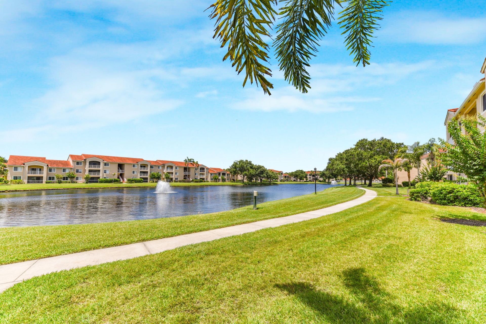 1590 S 42nd Circle, Unit 106, Vero Beach, FL 32967 Photo