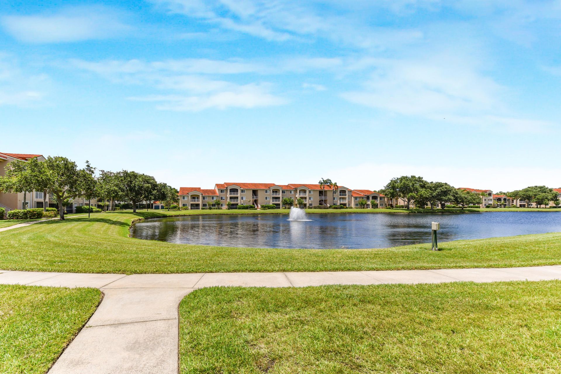 1590 S 42nd Circle, Unit 106, Vero Beach, FL 32967 Photo
