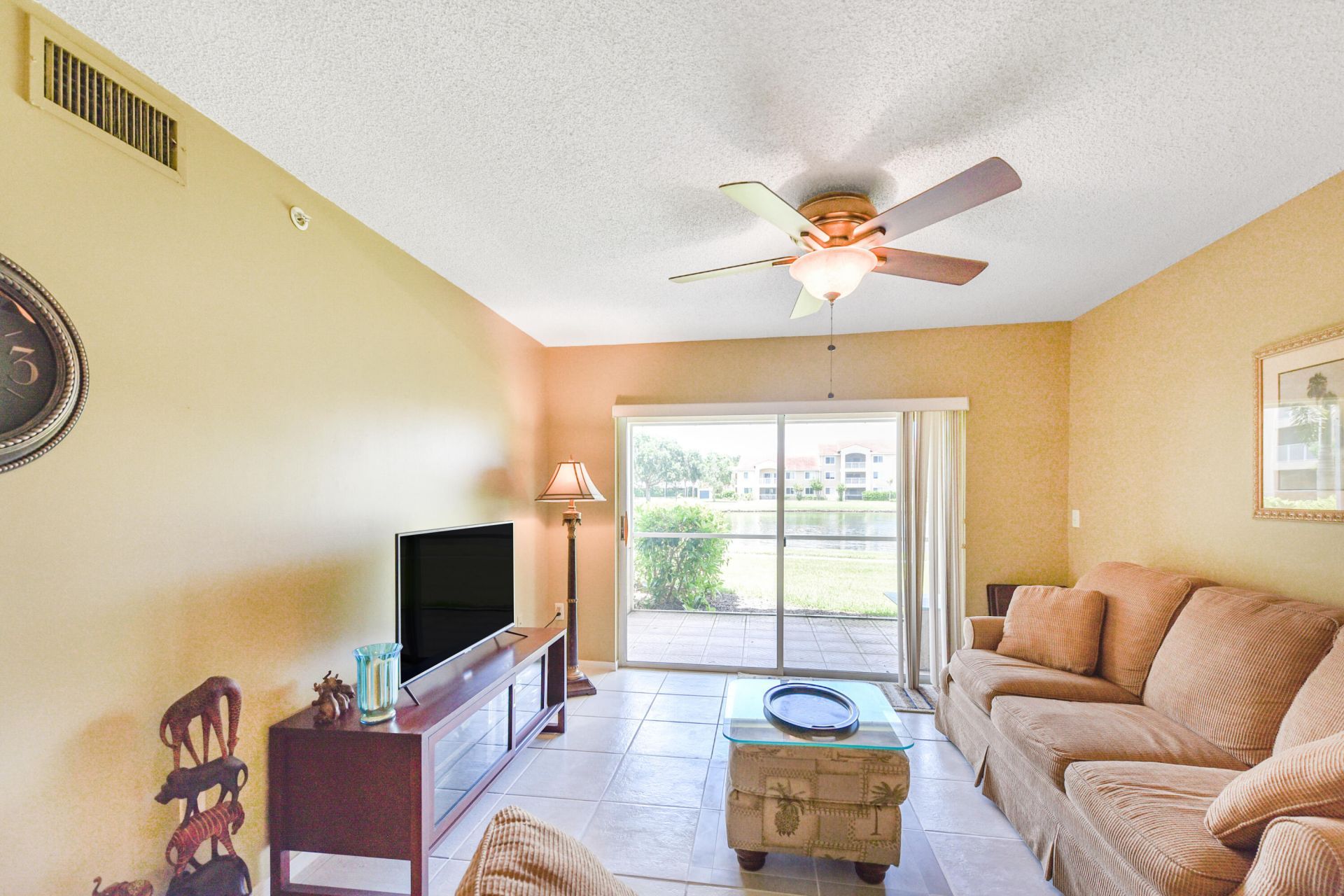 1590 S 42nd Circle, Unit 106, Vero Beach, FL 32967 Photo