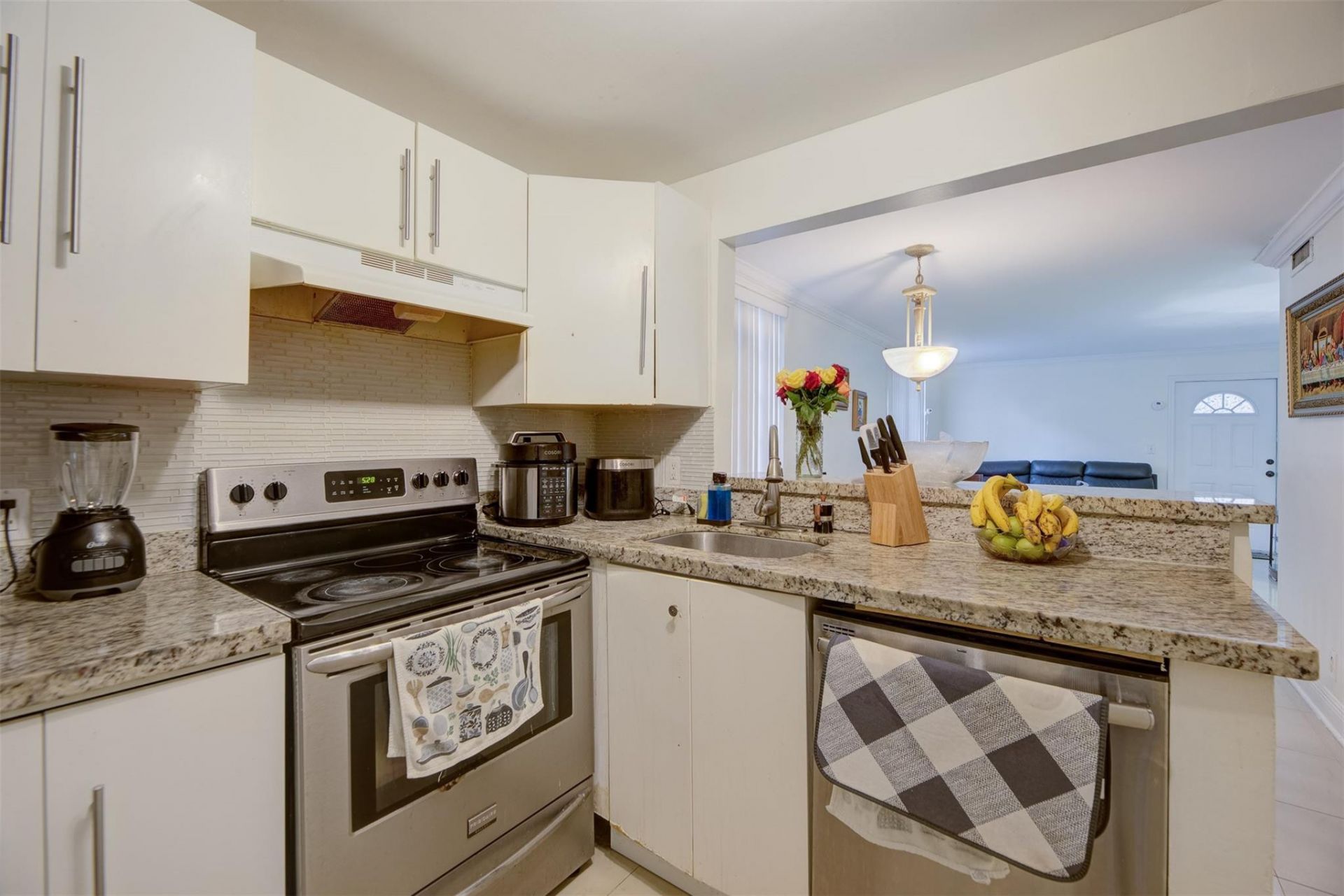 3777 NW 78th Avenue, Unit 10d, Hollywood, FL 33024 Photo