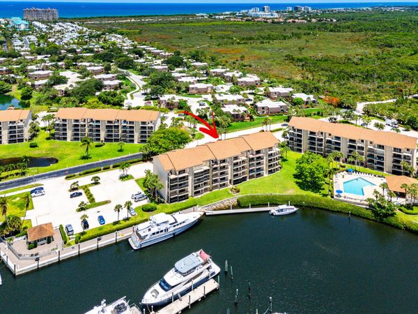 1301 Seafarer Circle, Unit 403, Jupiter, FL 33477