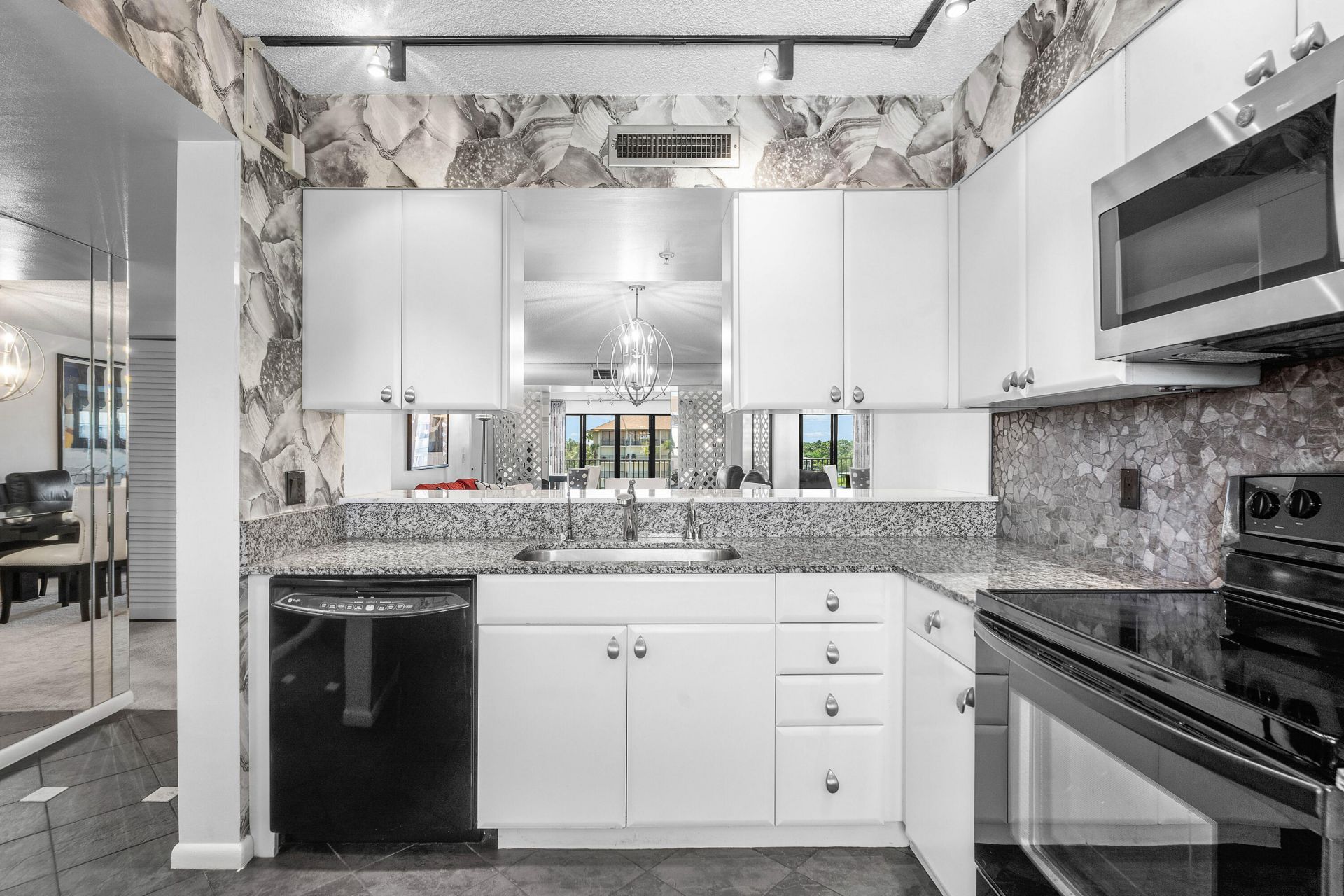1301 Seafarer Circle, Unit 403, Jupiter, FL 33477 Photo