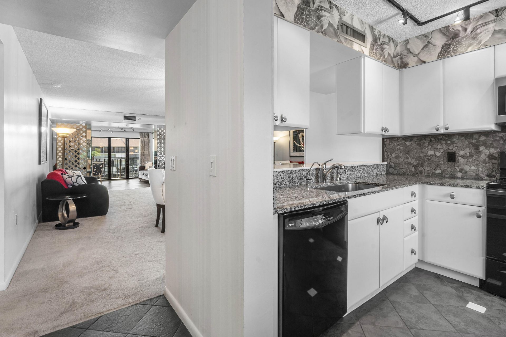 1301 Seafarer Circle, Unit 403, Jupiter, FL 33477 Photo