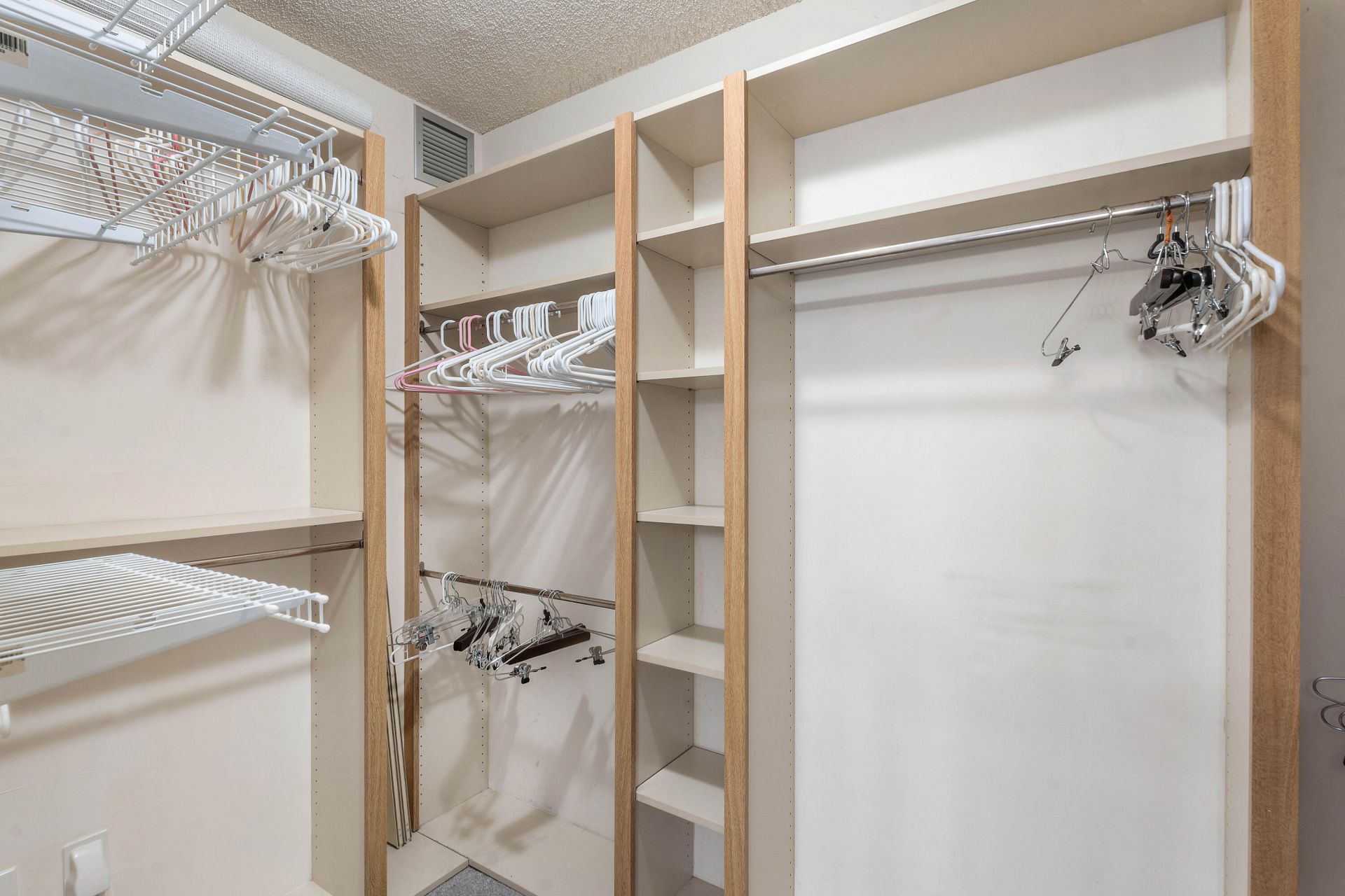 1301 Seafarer Circle, Unit 403, Jupiter, FL 33477 Photo