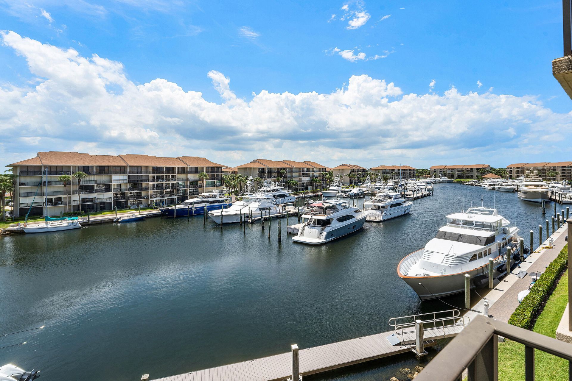 1301 Seafarer Circle, Unit 403, Jupiter, FL 33477 Photo