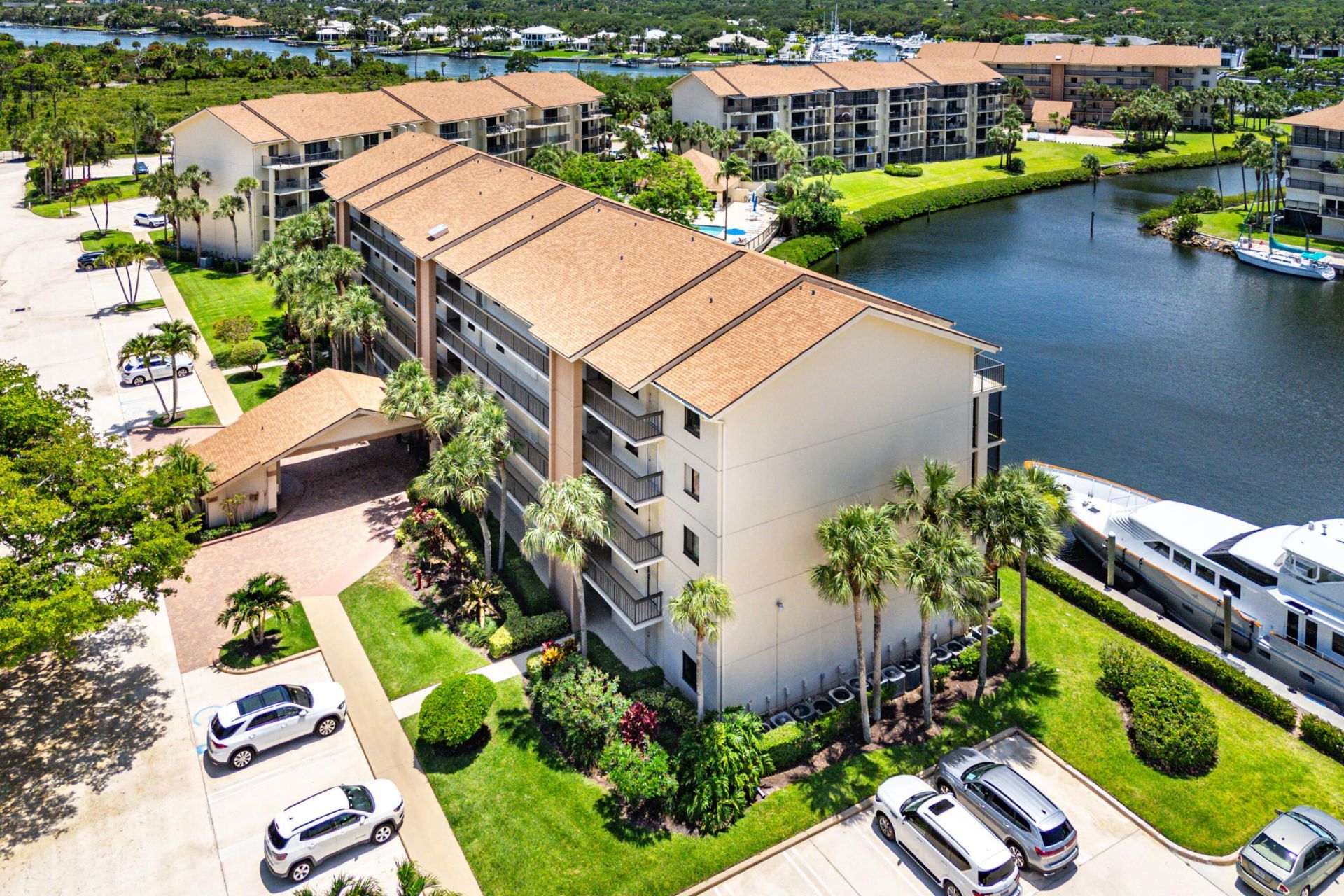 1301 Seafarer Circle, Unit 403, Jupiter, FL 33477 Photo