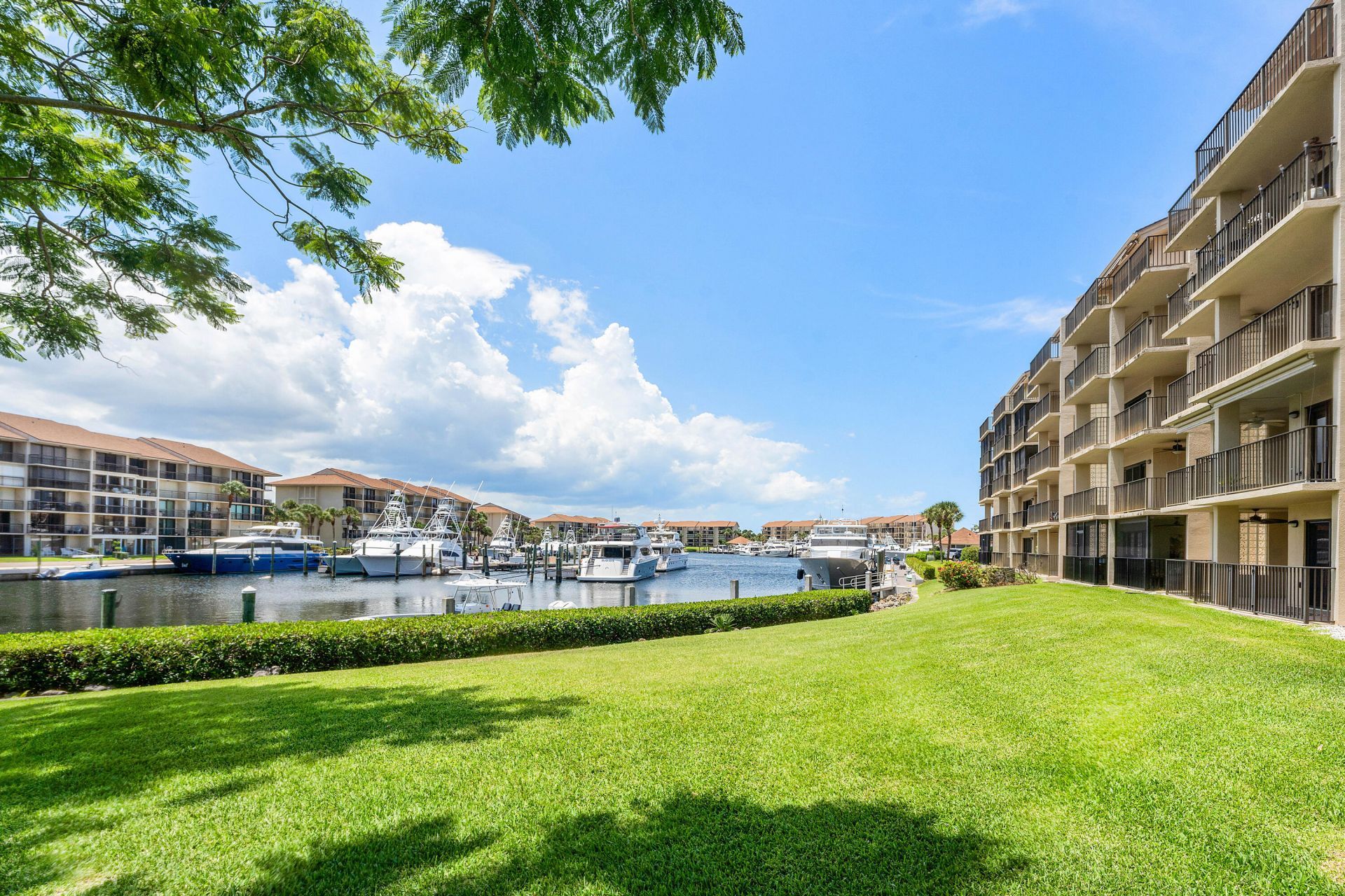 1301 Seafarer Circle, Unit 403, Jupiter, FL 33477 Photo