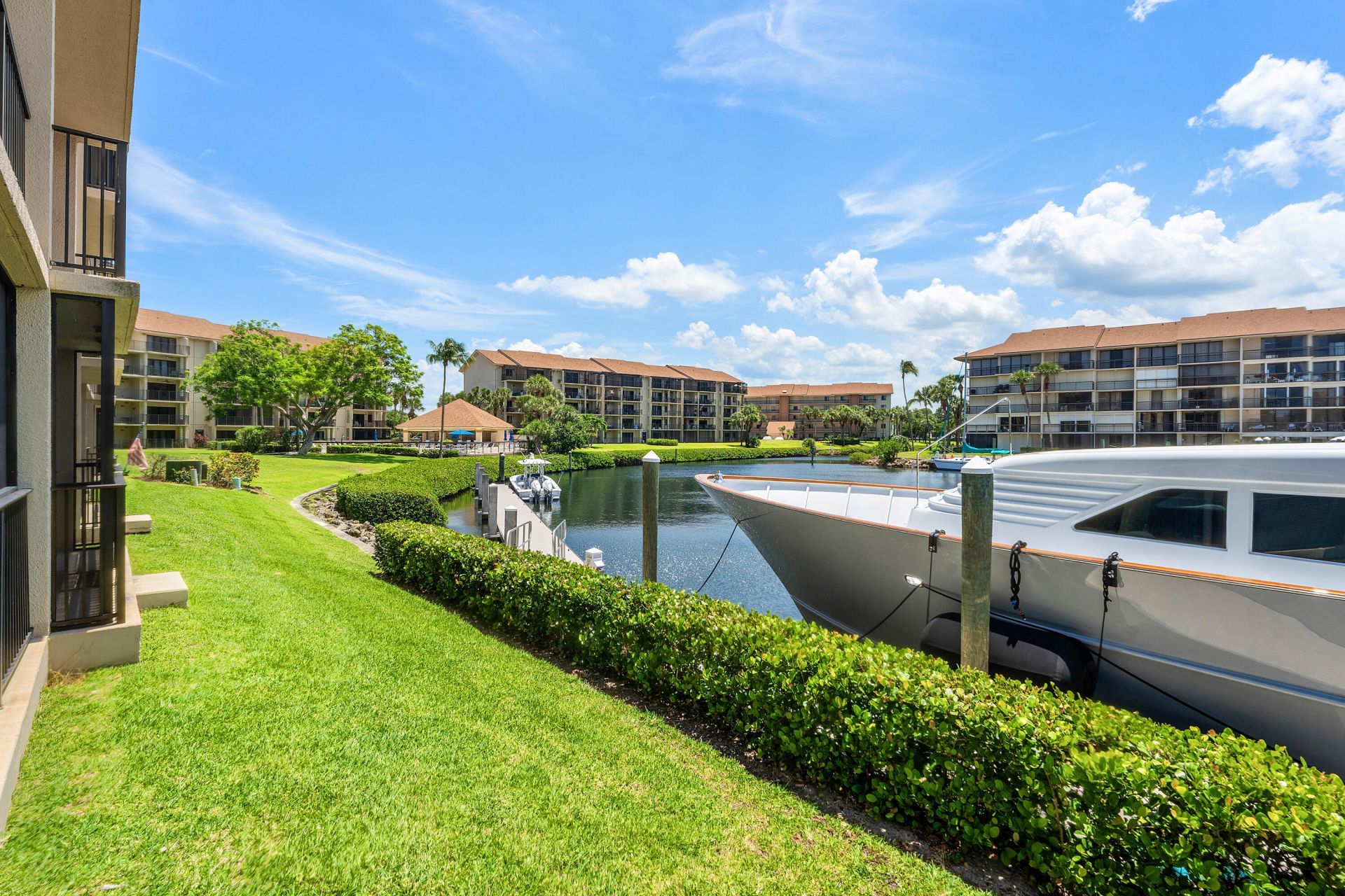 1301 Seafarer Circle, Unit 403, Jupiter, FL 33477 Photo