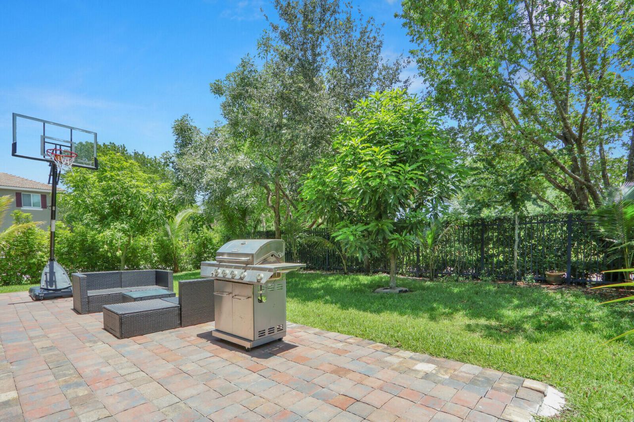 4701 Foxtail Palm Court, Greenacres, FL 33463 Photo