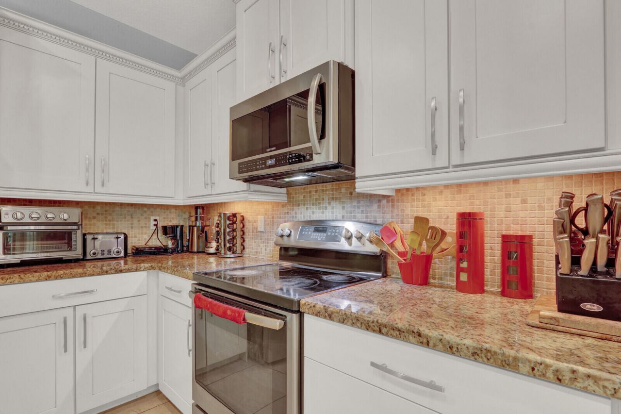 4701 Foxtail Palm Court, Greenacres, FL 33463 Photo