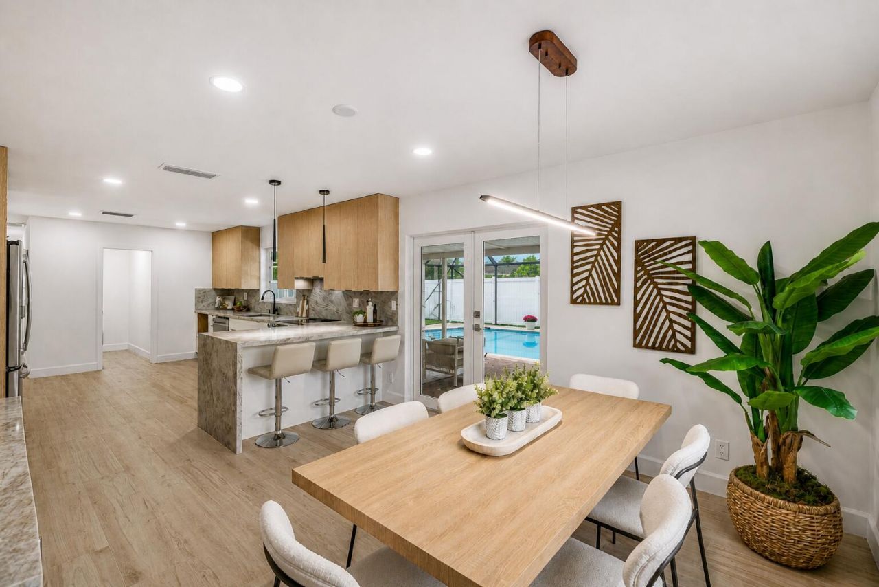 718 SW 27th Place, Boynton Beach, FL 33435 Photo