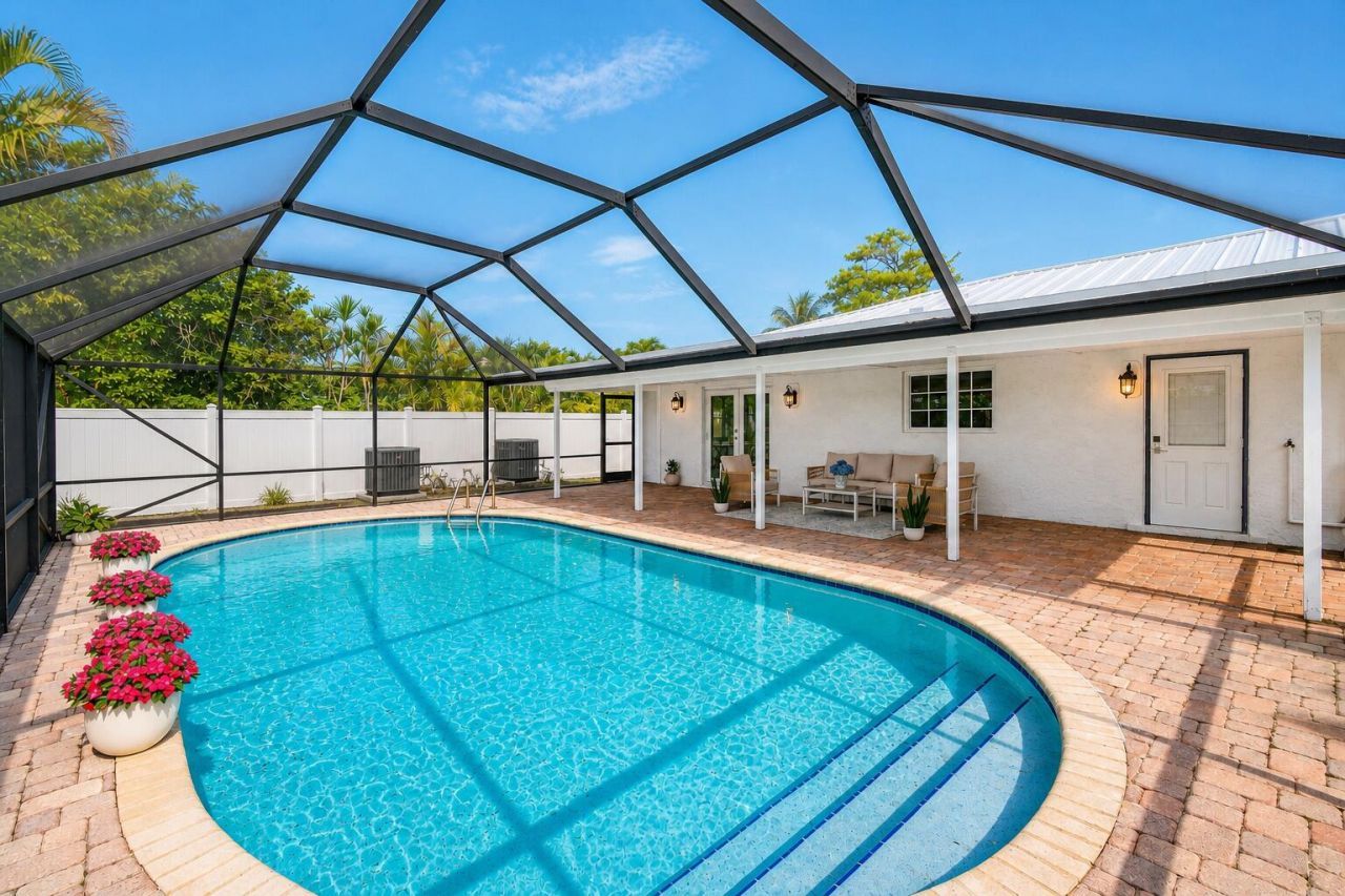 718 SW 27th Place, Boynton Beach, FL 33435 Photo