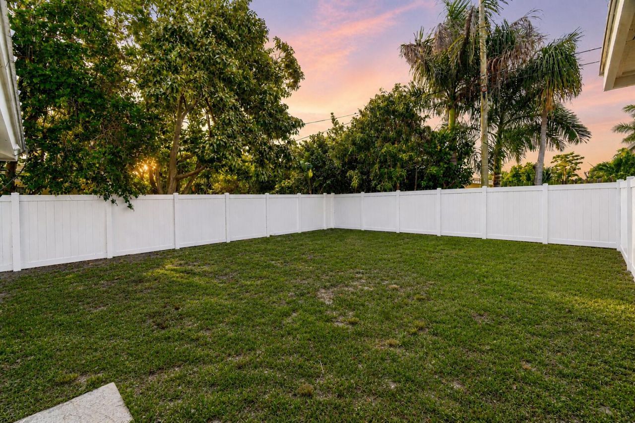 718 SW 27th Place, Boynton Beach, FL 33435 Photo