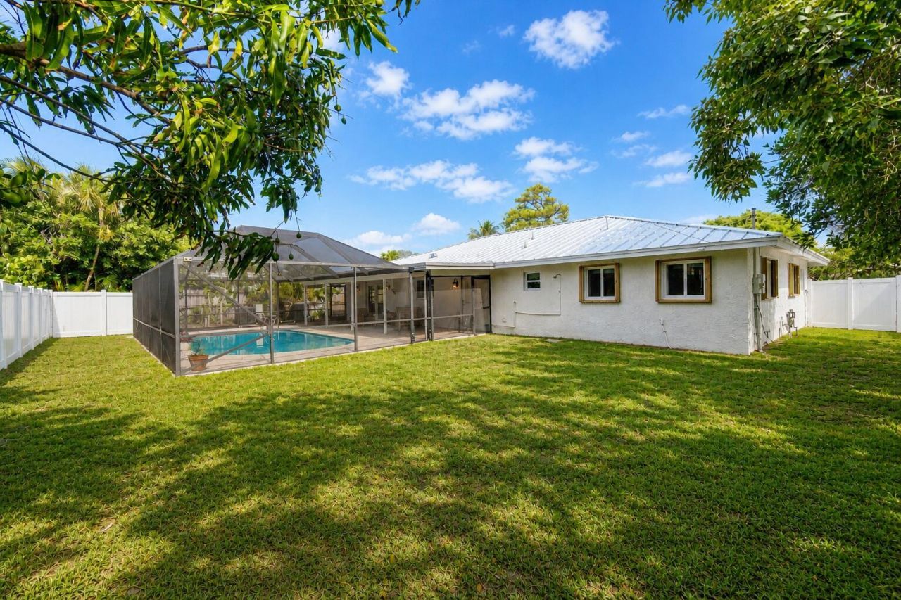 718 SW 27th Place, Boynton Beach, FL 33435 Photo