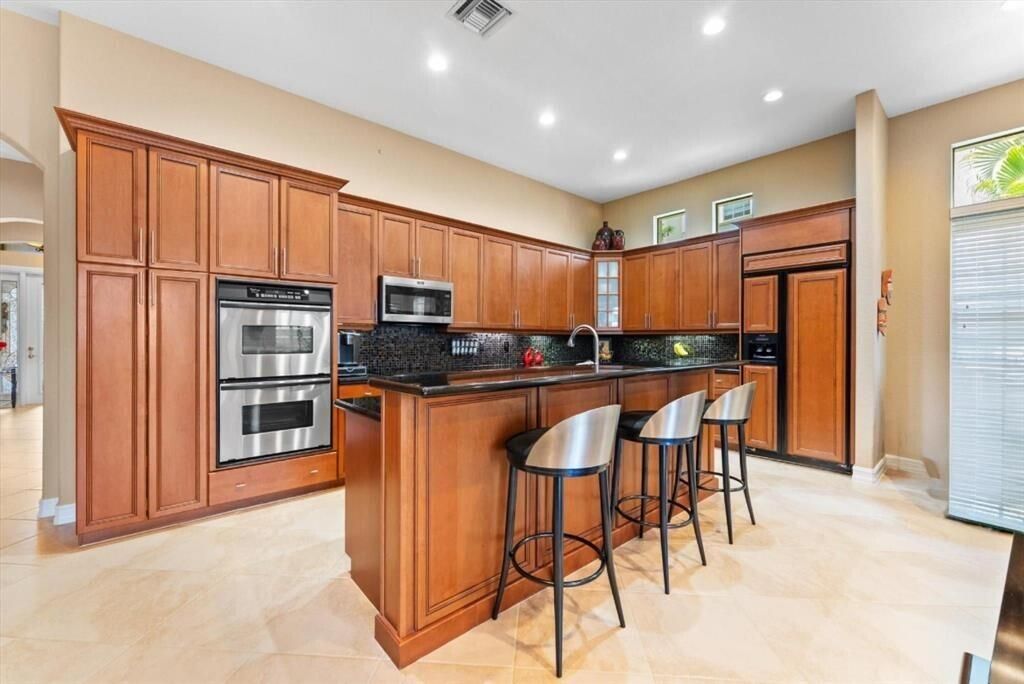 8247 NW 107th Terrace, Parkland, FL 33076 Photo