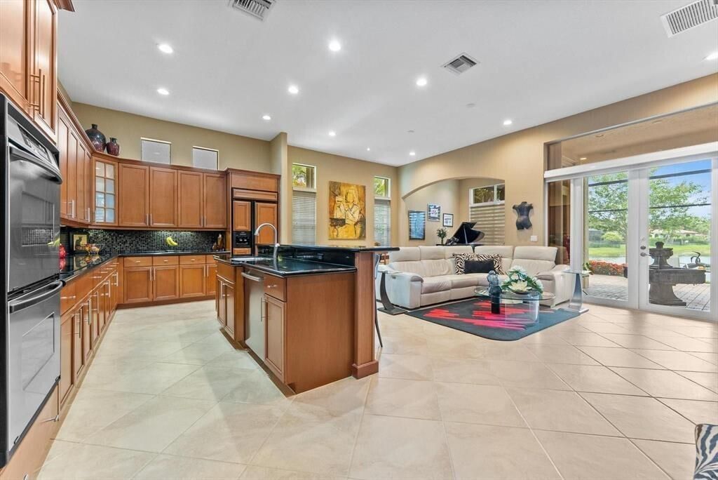 8247 NW 107th Terrace, Parkland, FL 33076 Photo
