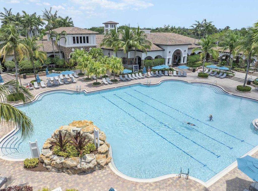 8247 NW 107th Terrace, Parkland, FL 33076 Photo