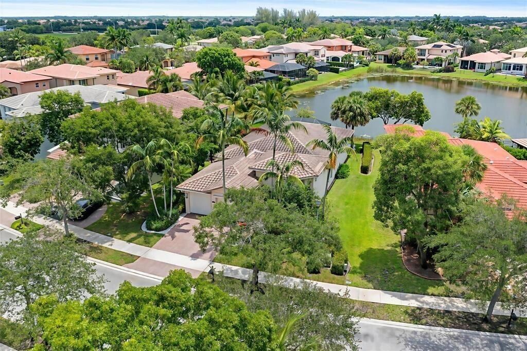 8247 NW 107th Terrace, Parkland, FL 33076 Photo