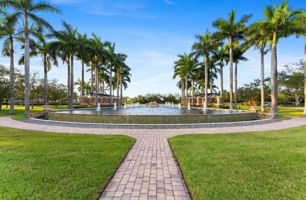 8247 NW 107th Terrace, Parkland, FL 33076 Photo