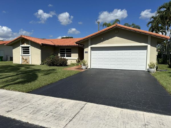 5511 SW 114th Avenue, Cooper City, FL 33330