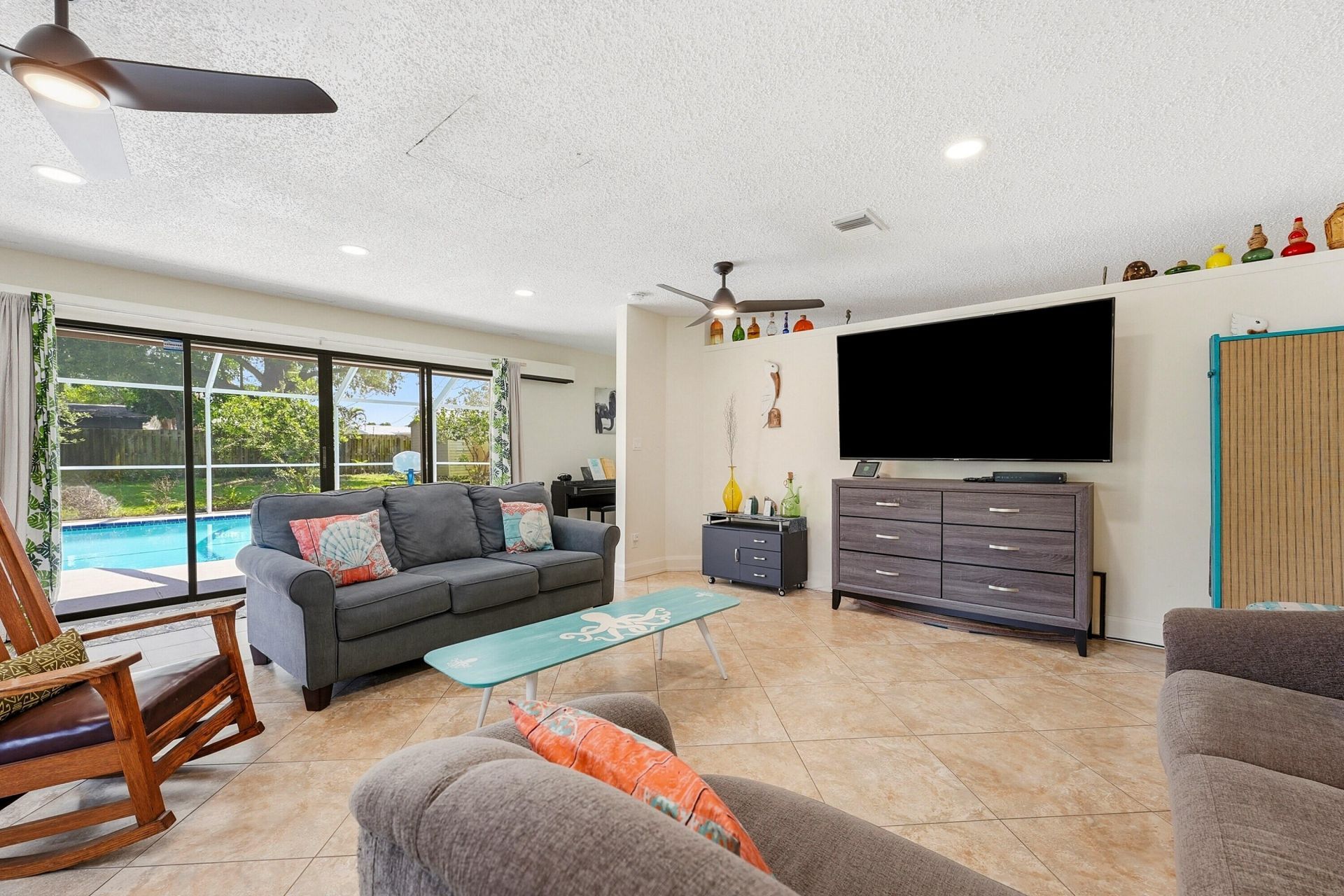 1095 NE Tuxedo Terrace, Jensen Beach, FL 34957 Photo