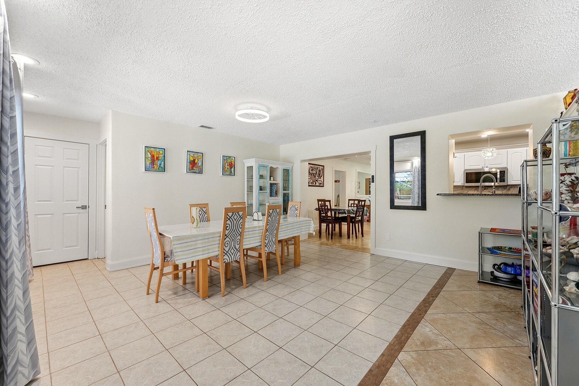 1095 NE Tuxedo Terrace, Jensen Beach, FL 34957 Photo