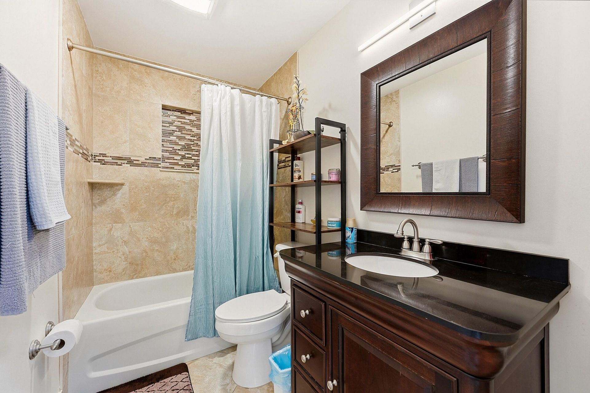1095 NE Tuxedo Terrace, Jensen Beach, FL 34957 Photo