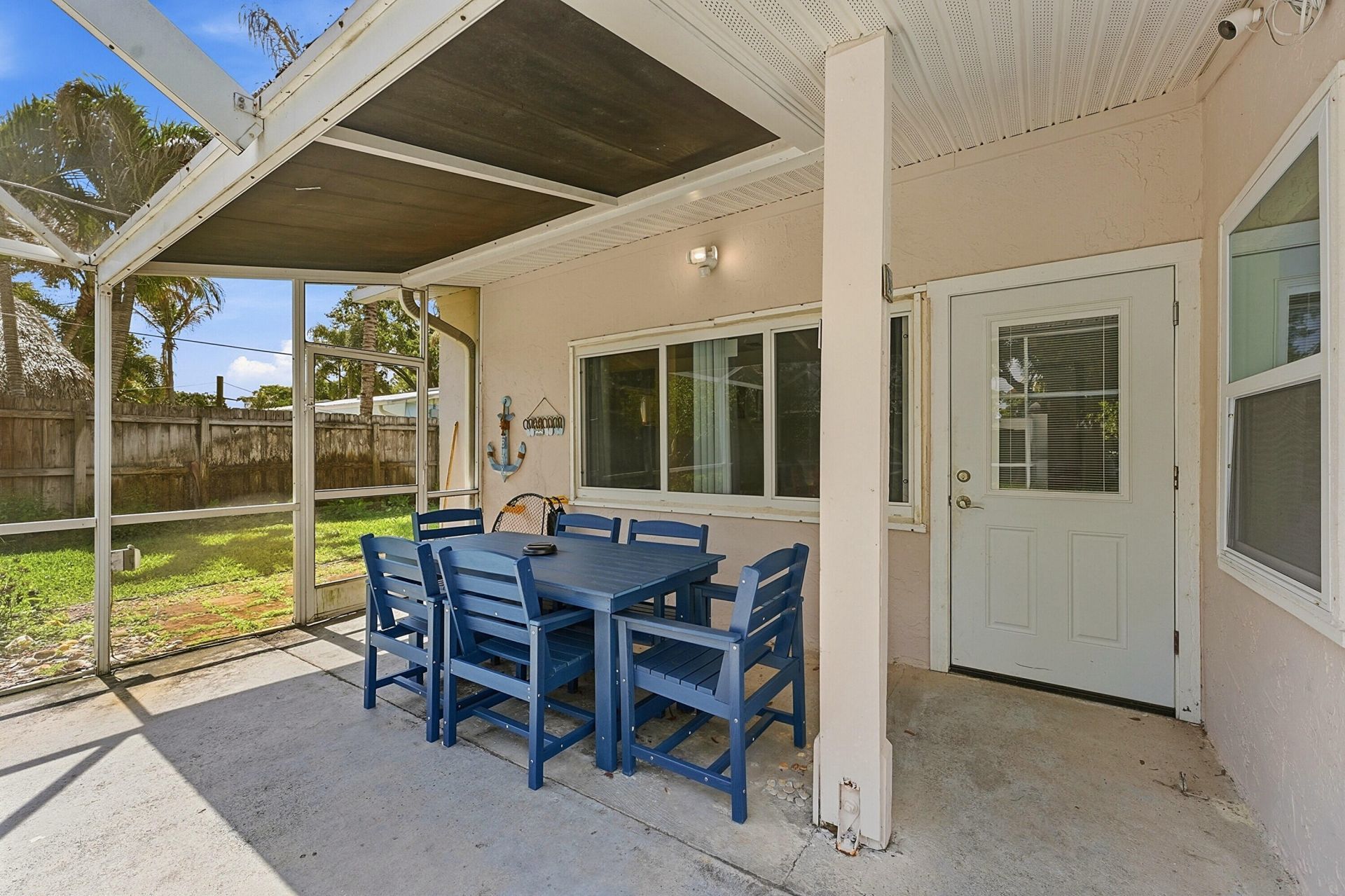 1095 NE Tuxedo Terrace, Jensen Beach, FL 34957 Photo