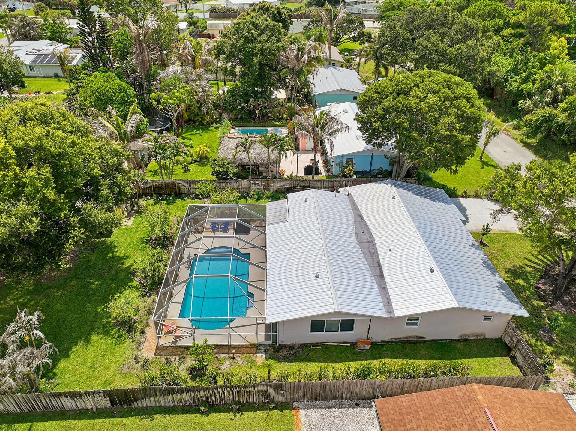 1095 NE Tuxedo Terrace, Jensen Beach, FL 34957 Photo