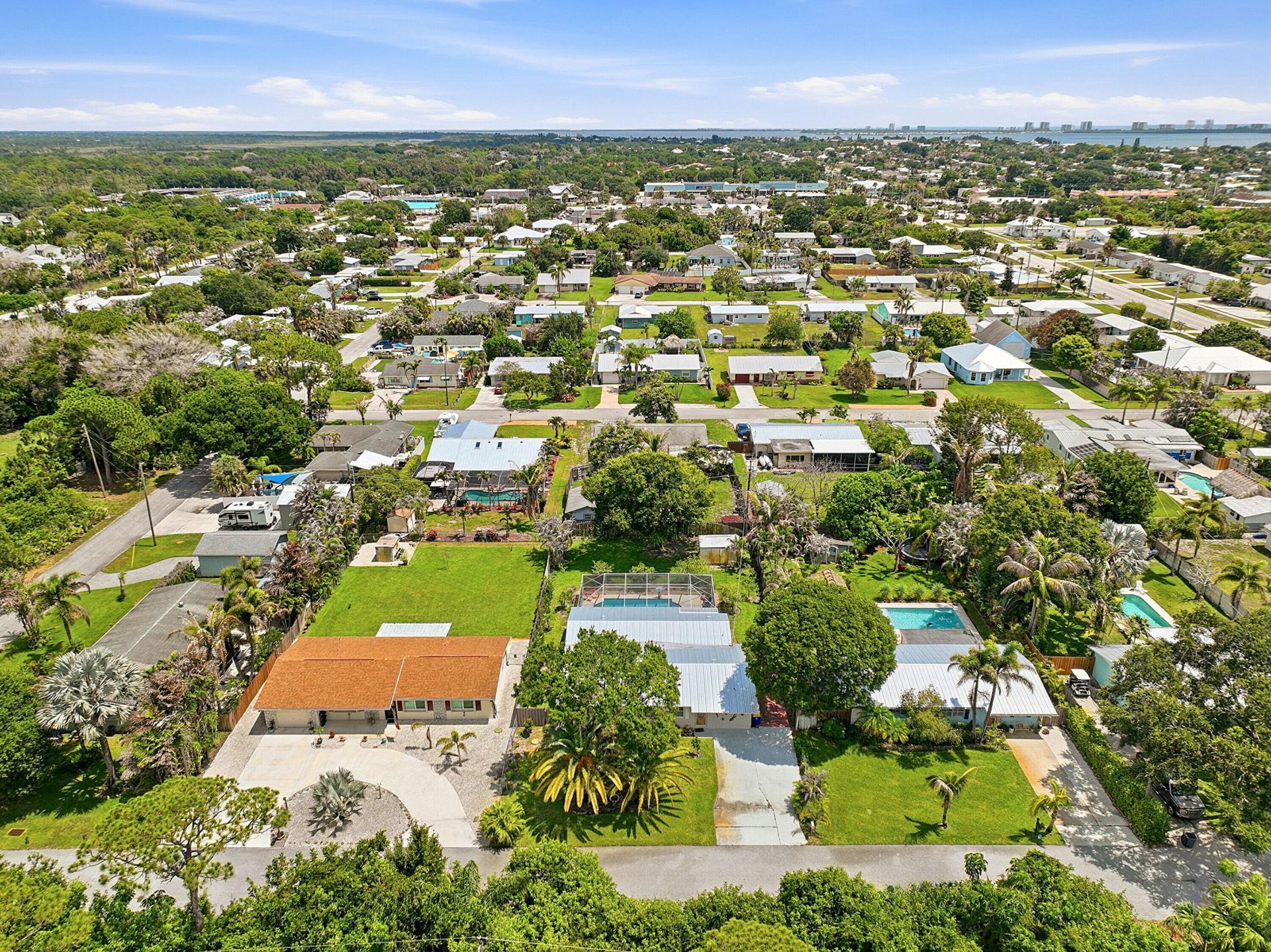 1095 NE Tuxedo Terrace, Jensen Beach, FL 34957 Photo