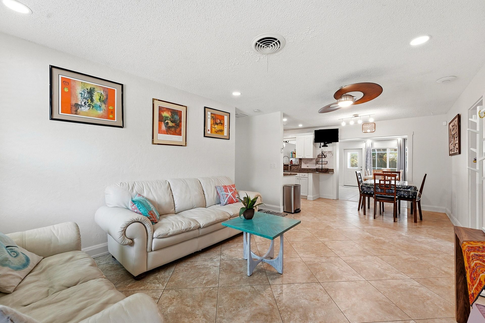 1095 NE Tuxedo Terrace, Jensen Beach, FL 34957 Photo