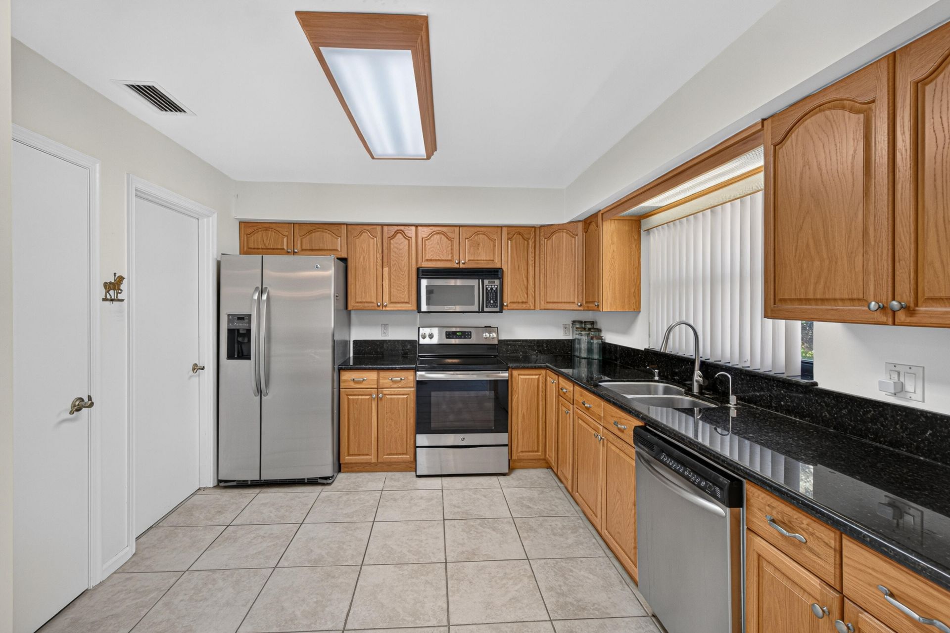 9925 Frangipani Tree Way, Unit B, Boynton Beach, FL 33436 Photo