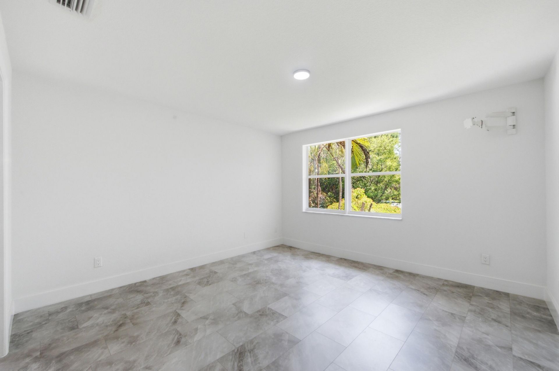 2824 NW 99th Terrace, Sunrise, FL 33322 Photo