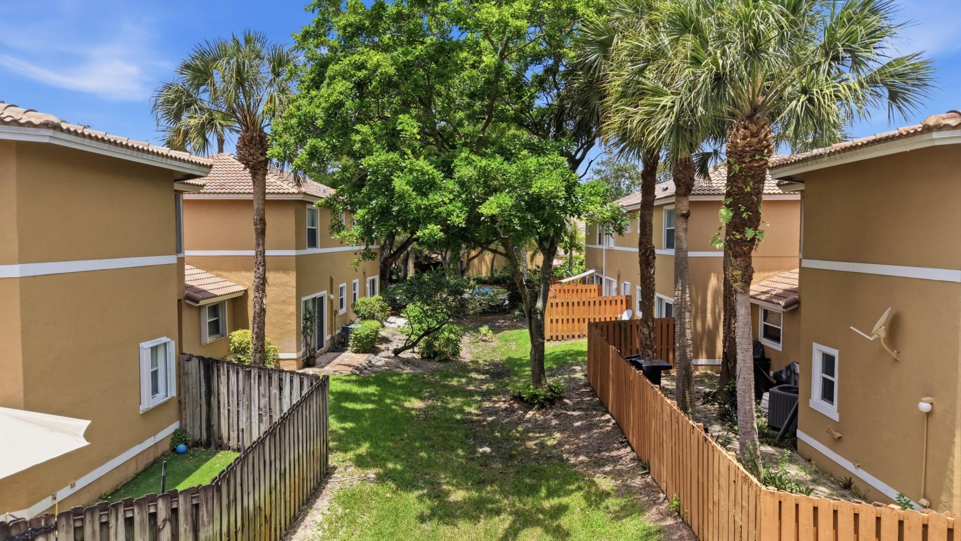 2824 NW 99th Terrace, Sunrise, FL 33322 Photo